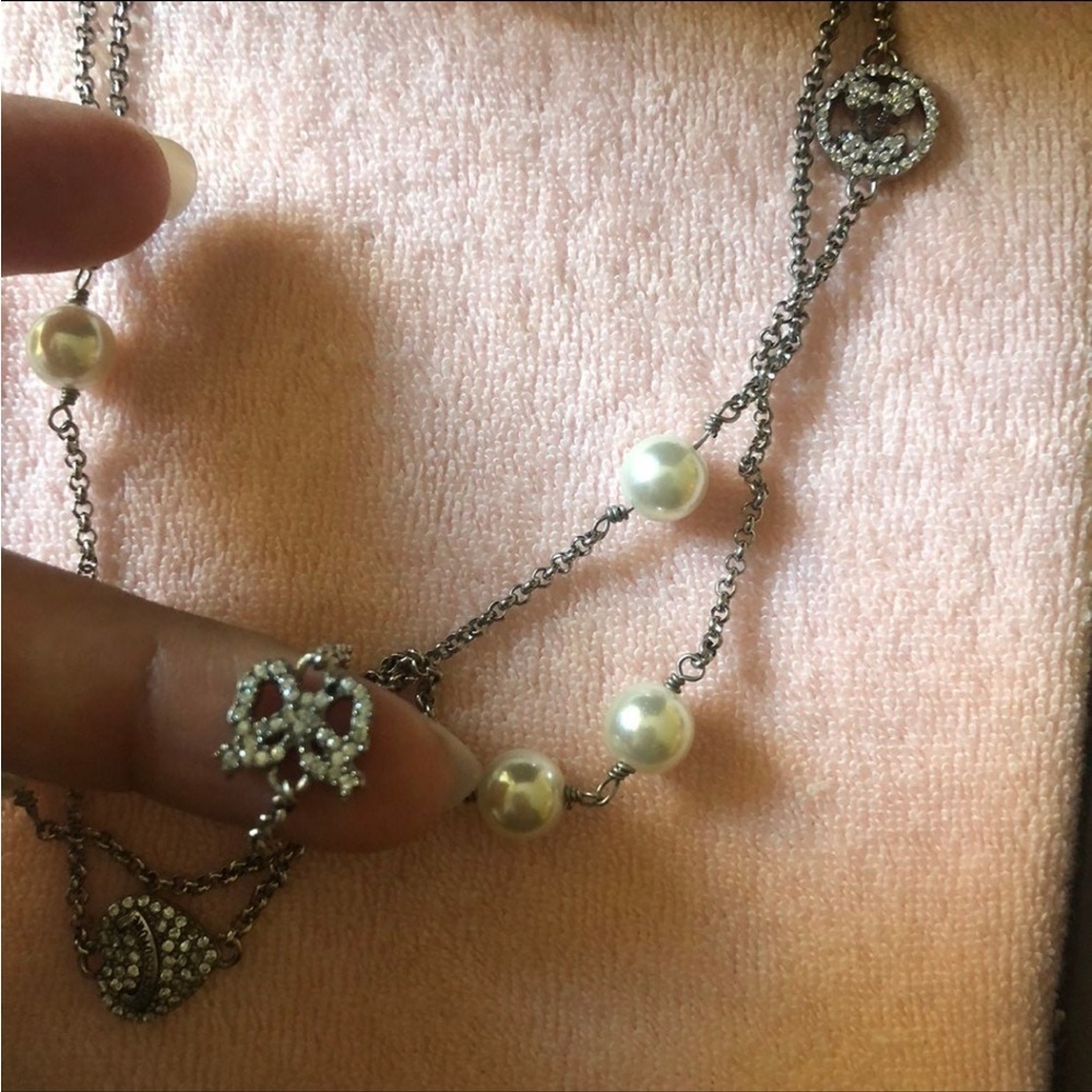 Juicy Couture Y2K Coquette Pearl Long Charm Necklace - Picture 8 of 9